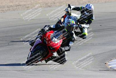 media/Jan-08-2022-SoCal Trackdays (Sat) [[1ec2777125]]/Turn 10 (2pm)/